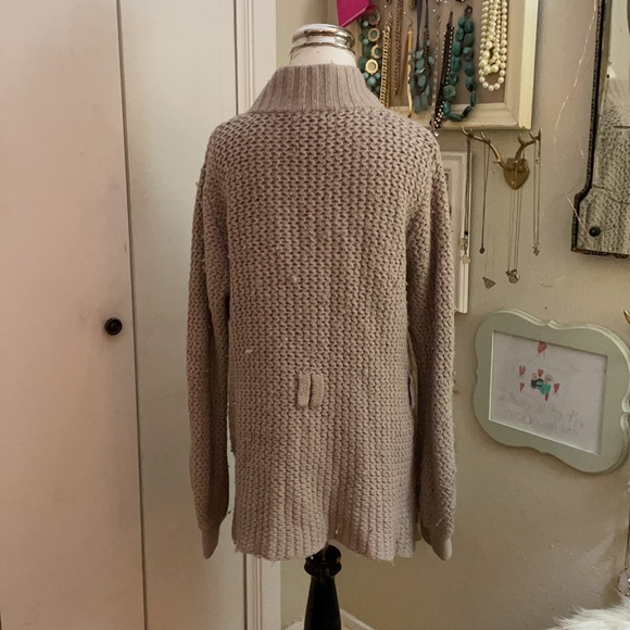 Old Navy Chunky Cardigan Sweater - Picture 2 of 6